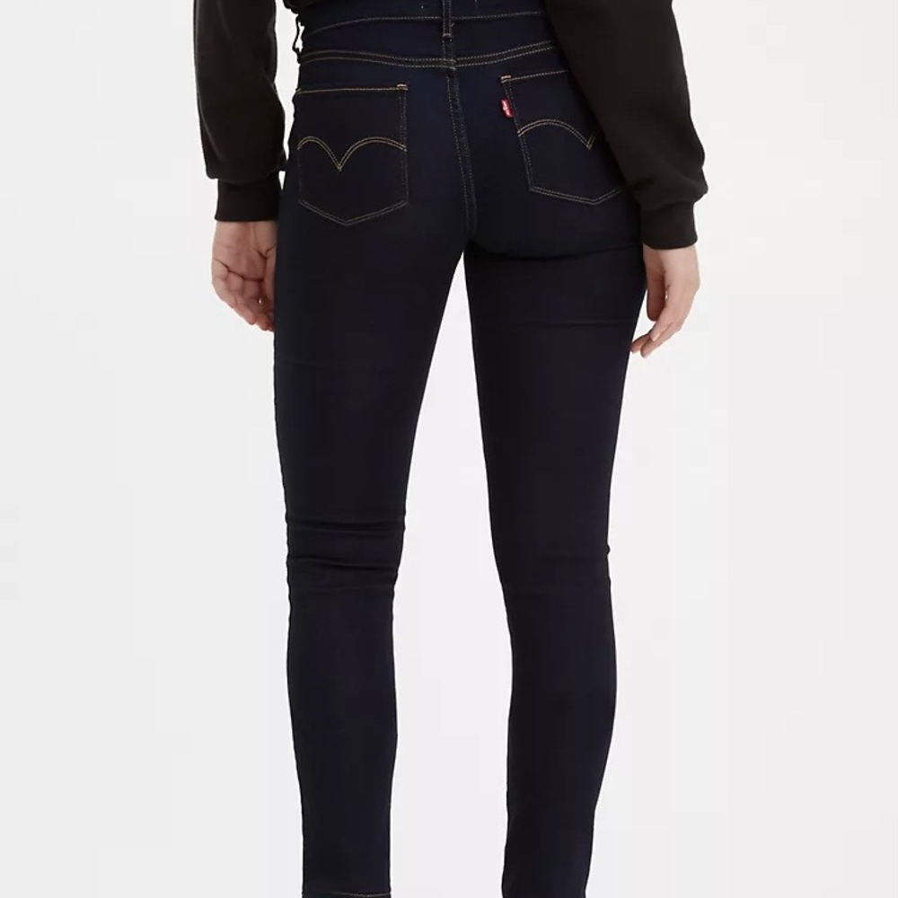 Levi’s 711 Skinny Jeans 25W X 30L Cast Shadows